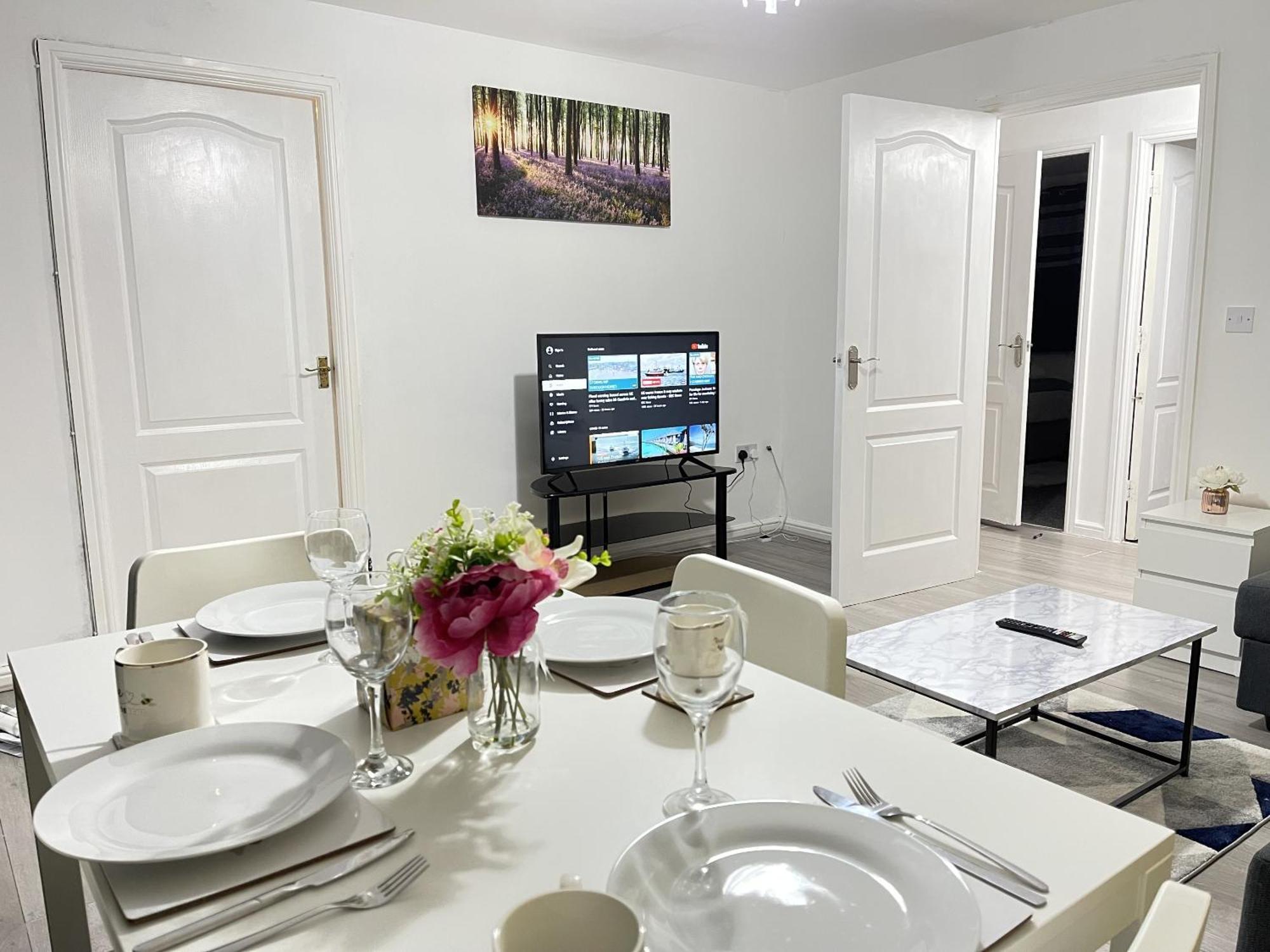 Clover Apartments Hadleigh  外观 照片
