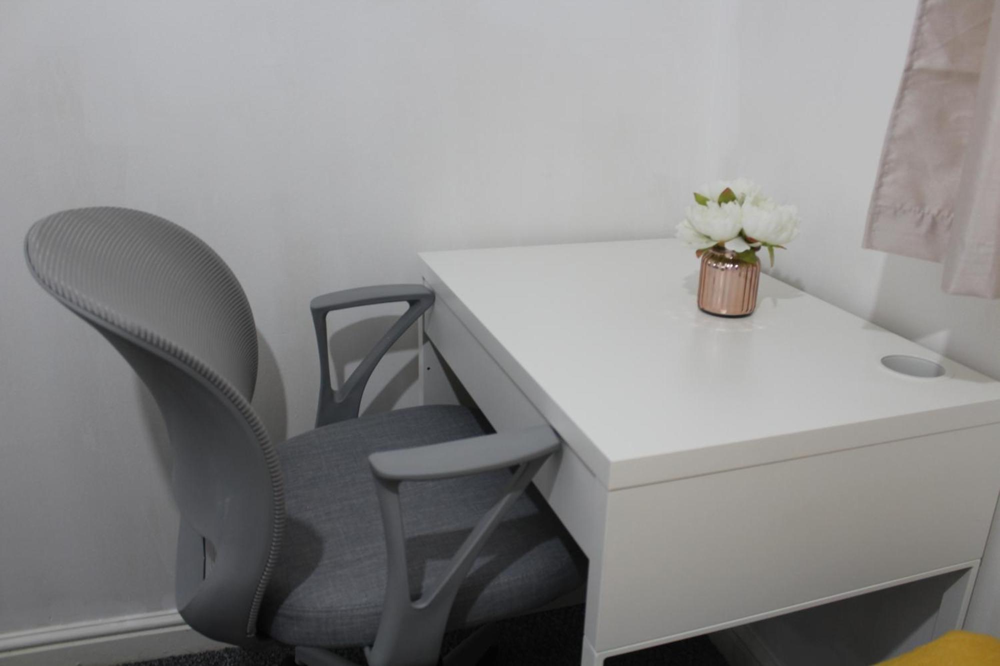 Clover Apartments Hadleigh  外观 照片
